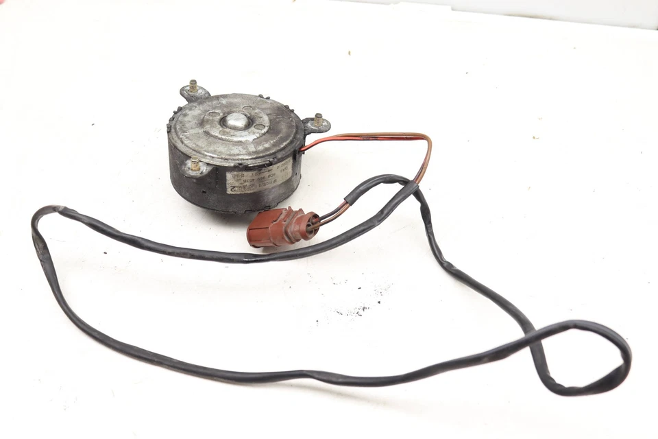 AUDI A6 QUATTRO 1998 2000-2004 - Motor ventilador de refrigeración eléctrico 8D0959457B Foto 2 de 4