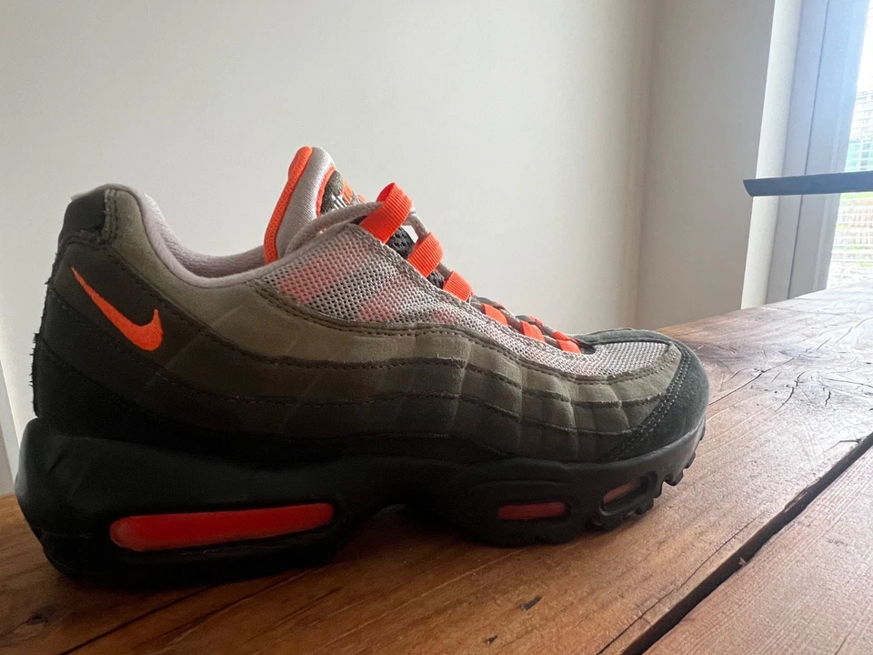 Size 7 - Nike Air Max 95 Neutral Olive, photo 3 of 5