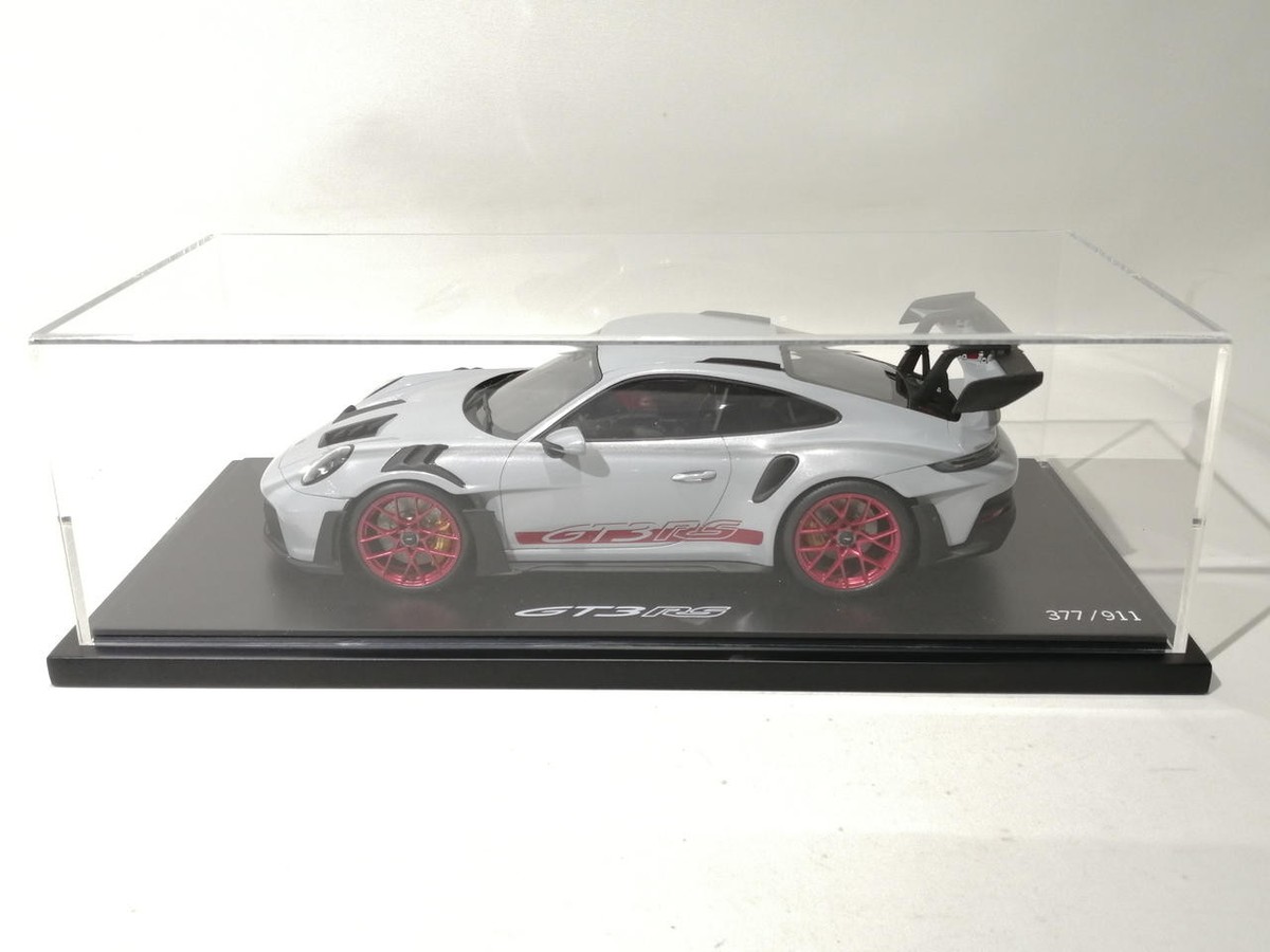 911 GT3 RSミニカー911台限定　1/18スケール　スパーク製 1/18 - GT3 RS Scale Model - Racing Yellow : Suncoast Porsche