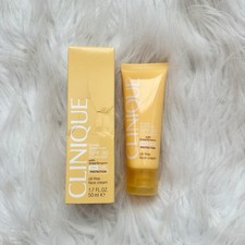 Crema solare Clinique ad ampio spettro SPF 30 - 1,7 fl. oz./50 ml. Nuovo. Spedizione gratuita