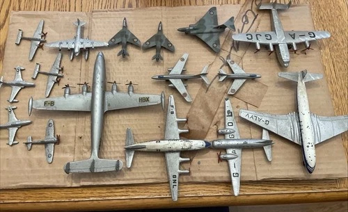 16 Vintage Dinky Toys Die-Cast Airplanes
