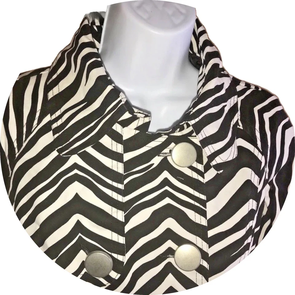 JOHN PAUL RICHARDS Cropped Jacket Black and White Zebra Print  Womans Size Small - Image 3 of 4