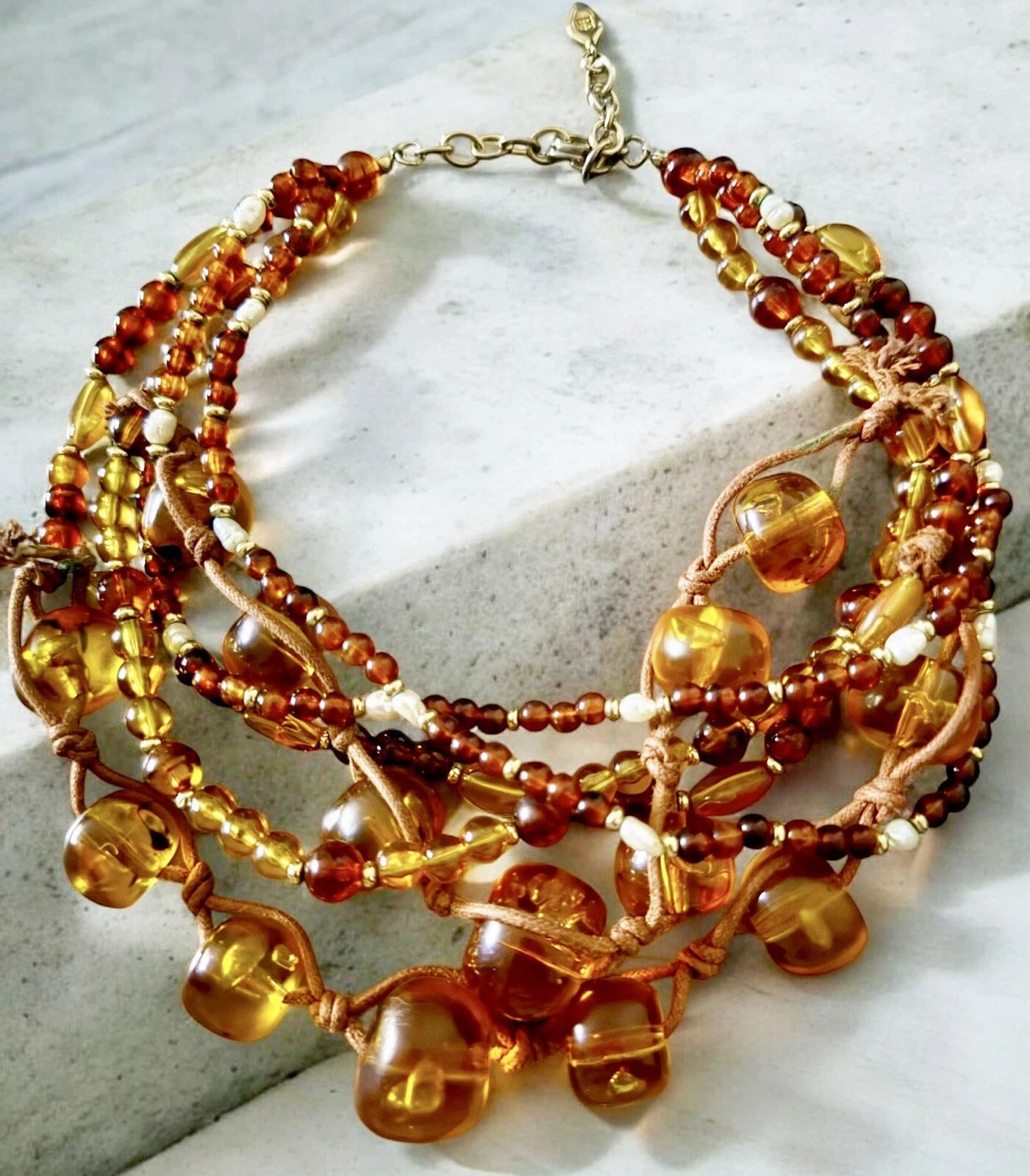 Collana vintage Givenchy grossa ambra annodata a mano legata passerella multifilo