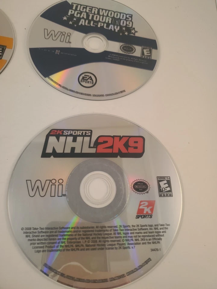 Lot of 4 Wii Disc Only Sports Games. Madden09,fifa09,tiger09 AND Nhl2k9 - Image 4 of 4