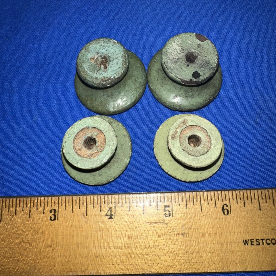 4 tiradores de cajón de madera redondos pintura verde chippy vintage ¡Bonito aspecto! Foto 3 de 4