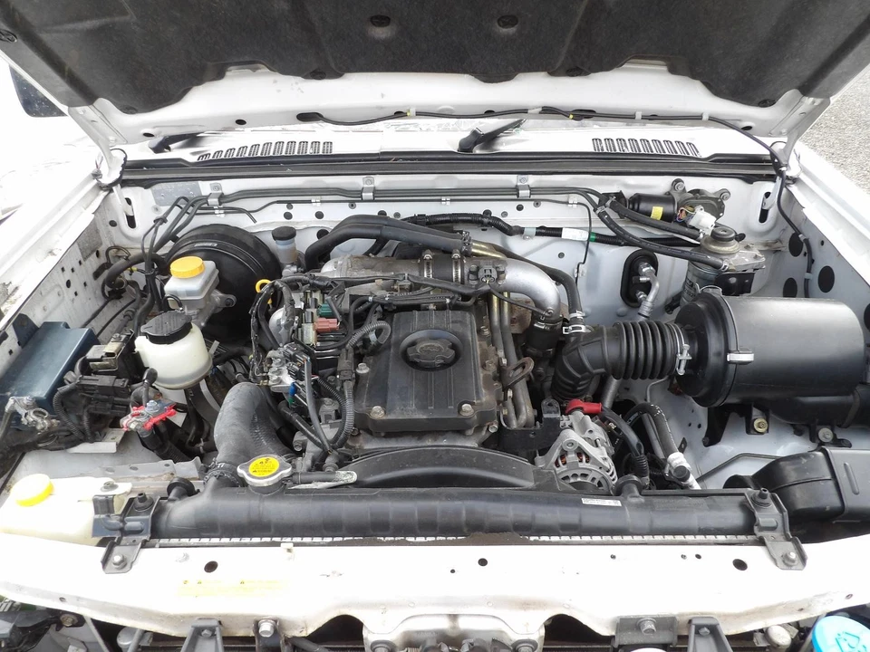 NISSAN NAVARA D22 12/2001-08/2015 INSTRUMENT CLUSTER DUAL DIGITAL DISPLAY DIESEL - image 2 of 4