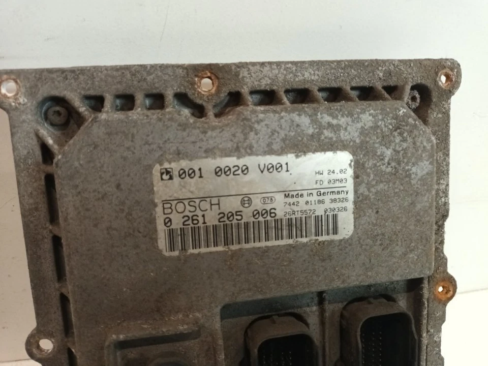 Smart Fortwo City cupé de 2 puertas 1998-2007 ECU (MOTOR) 0261205006 Foto 2 de 3