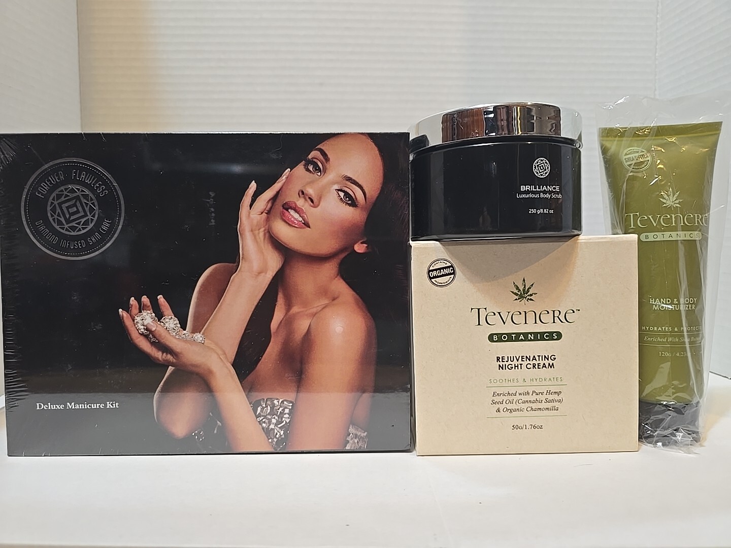 Crema de Noche Rejuvenecedora Botánica Tevenere Hidratante de Manos Manicura Exfoliante Corporal