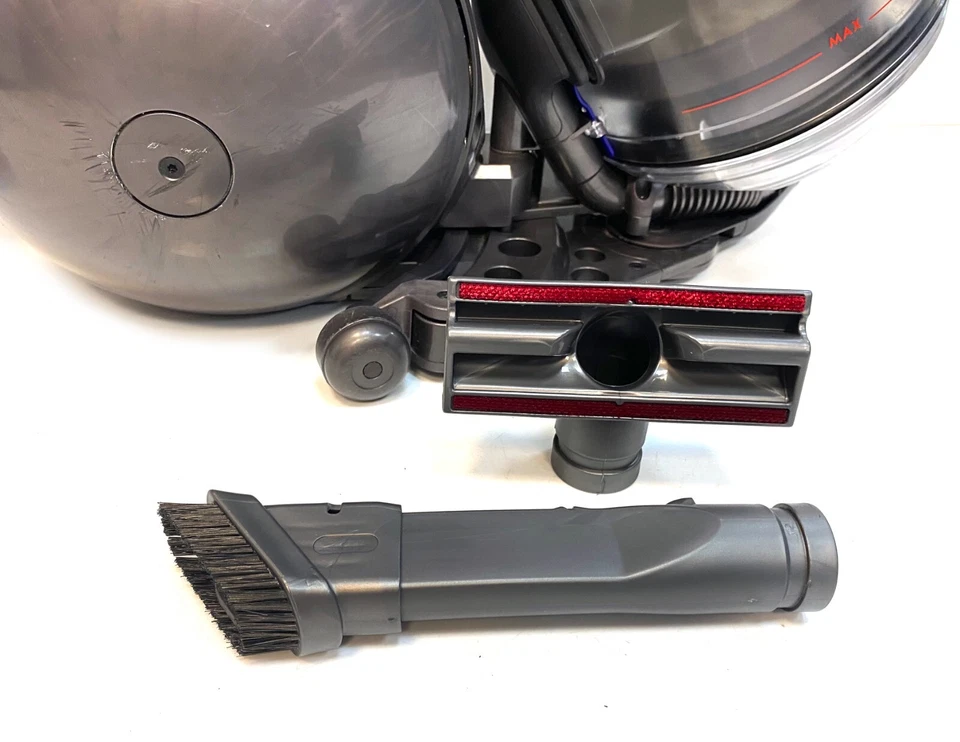 Dyson Cinetic DC54 Animal Cylinder Vacuum Cleaner - Reconditioned - Image 2 of 4