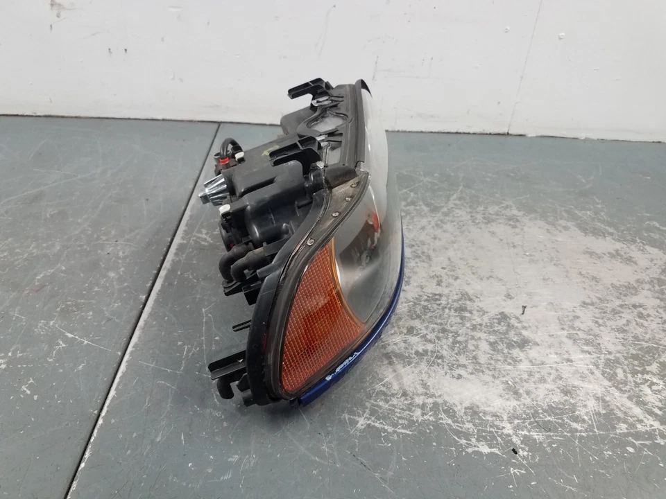 BMW M5 E39 2001 luz principal pasajero derecho #9006 H3 Foto 2 de 4