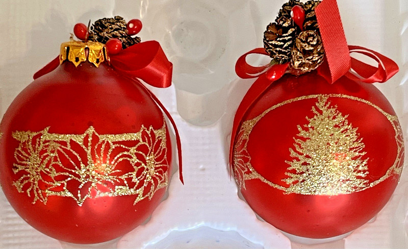 2 VTG Rauch Victoria Collection Red Glass Ornaments Glitter Poinsettias & Trees