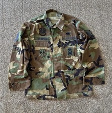 US Air Force Mens Button Up Camouflage Jacket Sergeant Patches Thomas Size M
