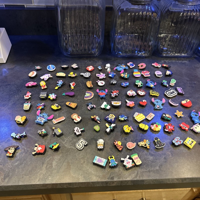 Huge Lot of 99. Croc Charms Jibbitz. stitch Nurses Paw Patrol Star Wars Sesame S