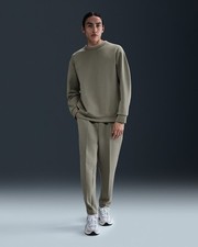 Mens Nike 24.7 Dri-Fit Incredibly Soft Crew Neck Fleece Sweatshirt Size Medium