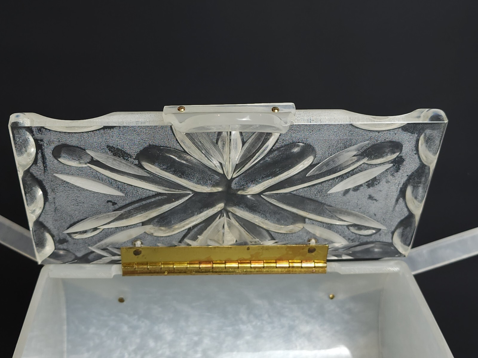 Foto 12 di 24