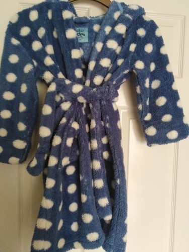 girls dressing gown with hood age 5-6 