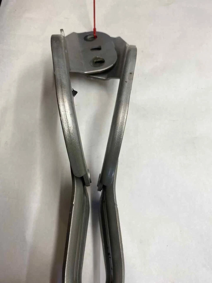 Ford Focus 2012-2018 capó delantero capó panel bisagra par izquierda y derecha T Foto 3 de 4