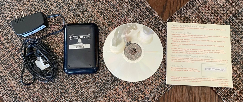 ✅ Z22 Palm WHITE Multi Use Handheld Organizer + CHARGER, CD, no stylus - Image 2 of 2