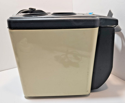 Vector 12-Volt DC Travel Cooler and Warmer VEC221 With Power Cord