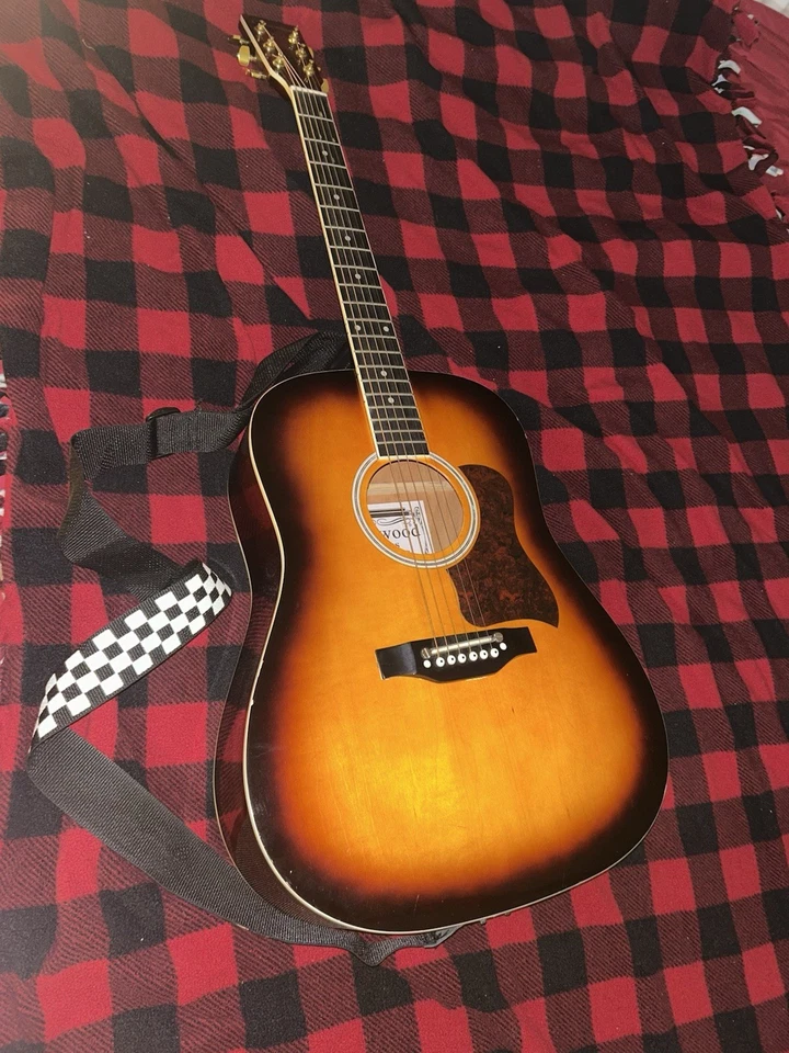 Crestwood Acoustic Guitar - Image 4 of 4