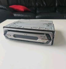 Sony FM/AM compact Disc Player MP3 Car Model CDX-S2210 UNTESTED