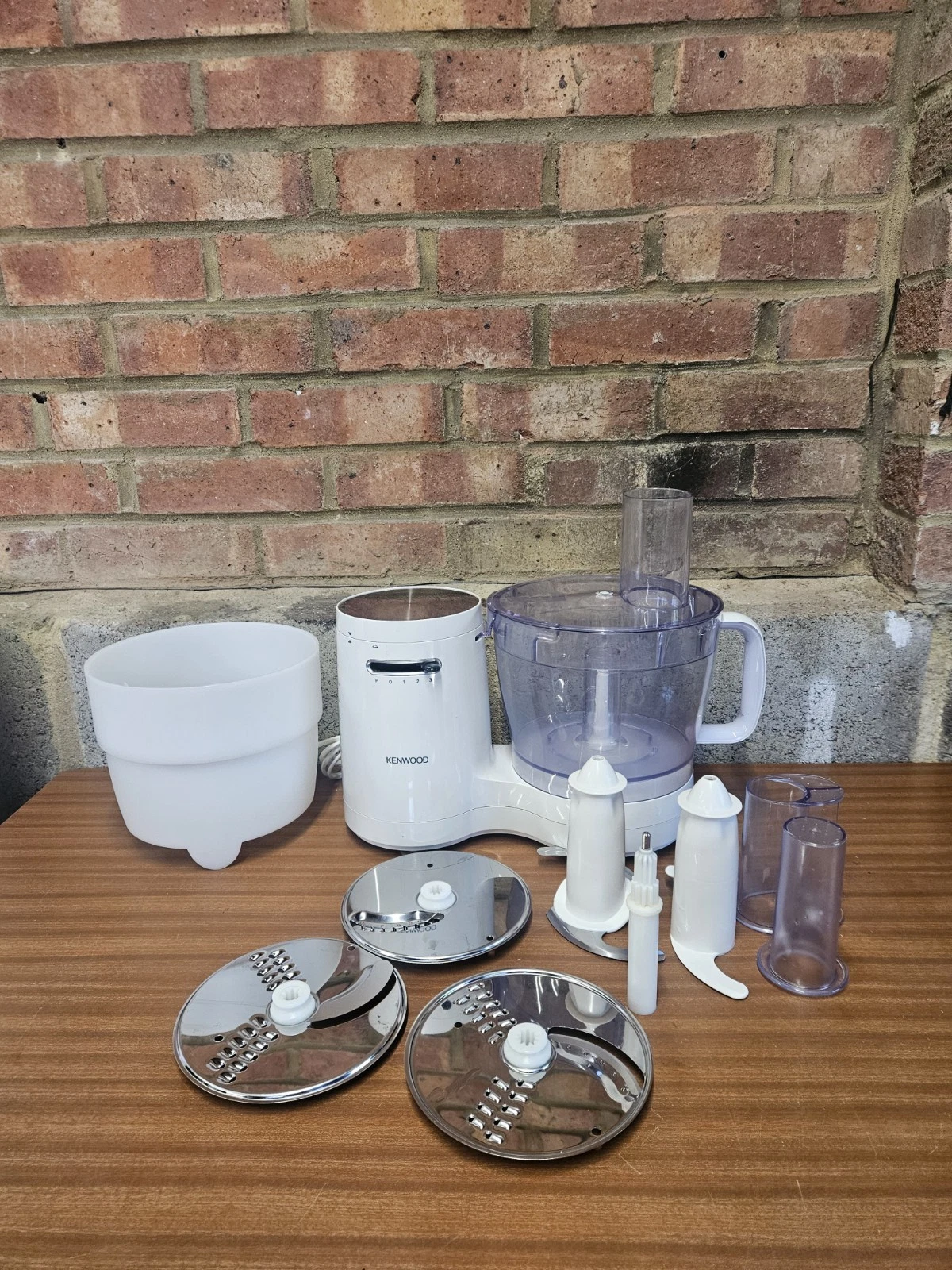 Kenwood FP530Series Food Processor And Blender - White- With Attachments
Opens in a new window or ta