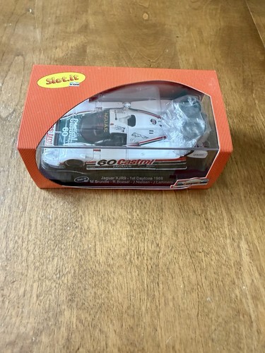 New Slot it Jaguar XJR9 Daytona 1988 1/32 Slot Car with Extra Set of Tires