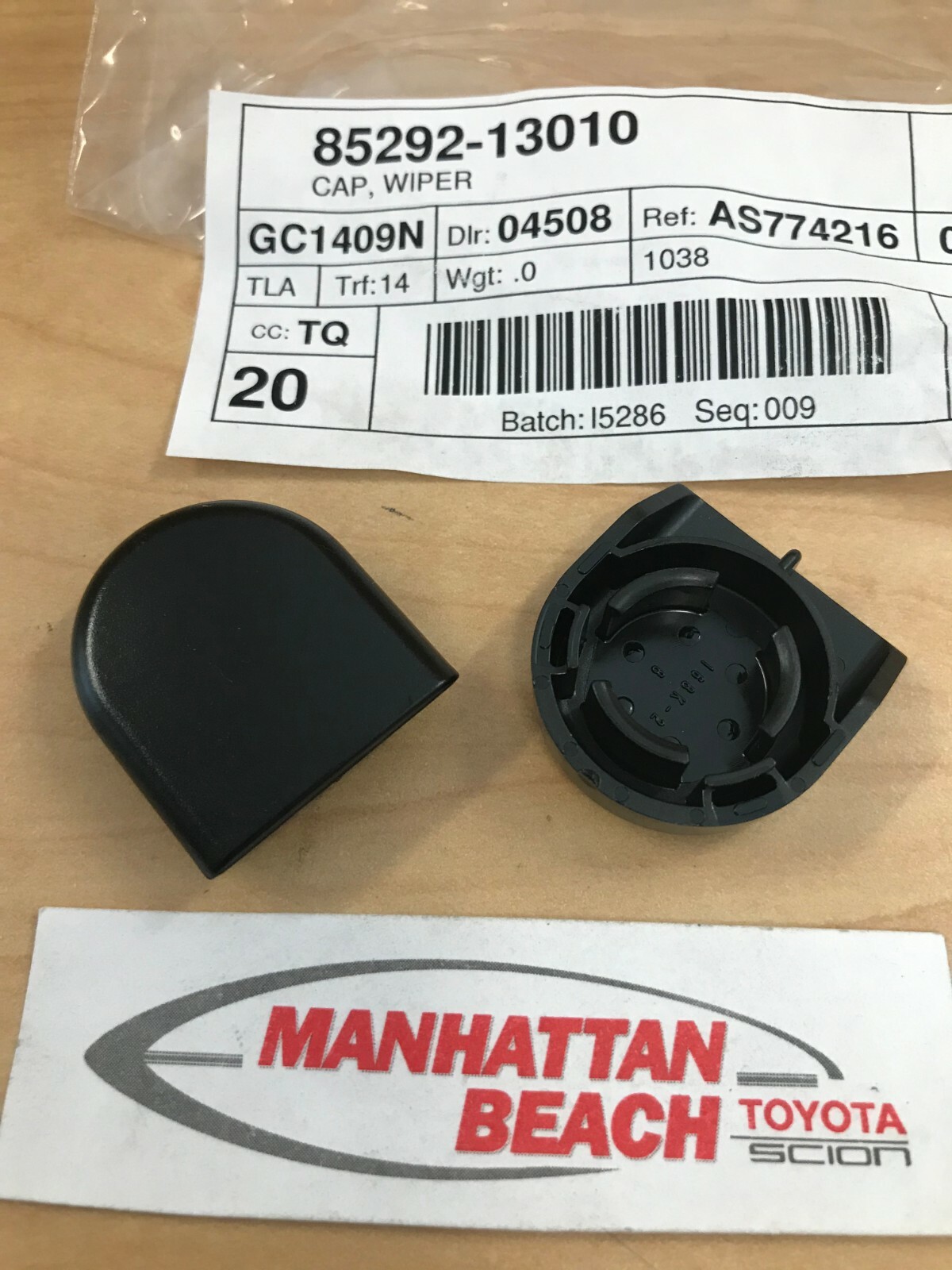 GENUINE TOYOTA WIPER ARM NUT CAP COVER 8529213010 SET OF 2 eBay