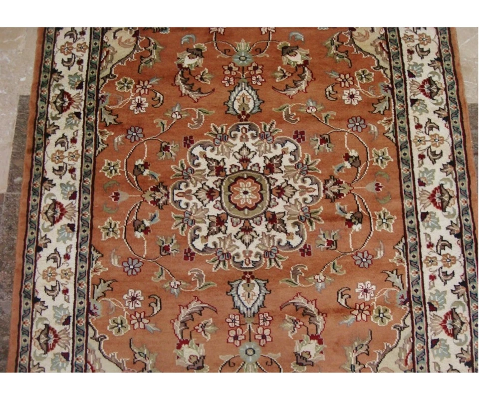 Area Rug Rustic Medallion Hand Knotted Oriental Wool Silk Carpet (6 x 4)'-New - Image 4 of 4