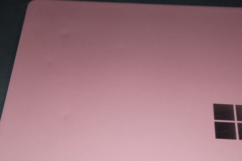 Microsoft Surface Laptop 13.5'' (512GB SSD, 16GB RAM, i7-7660U @ 2.50GHz) - Picture 8 of 9