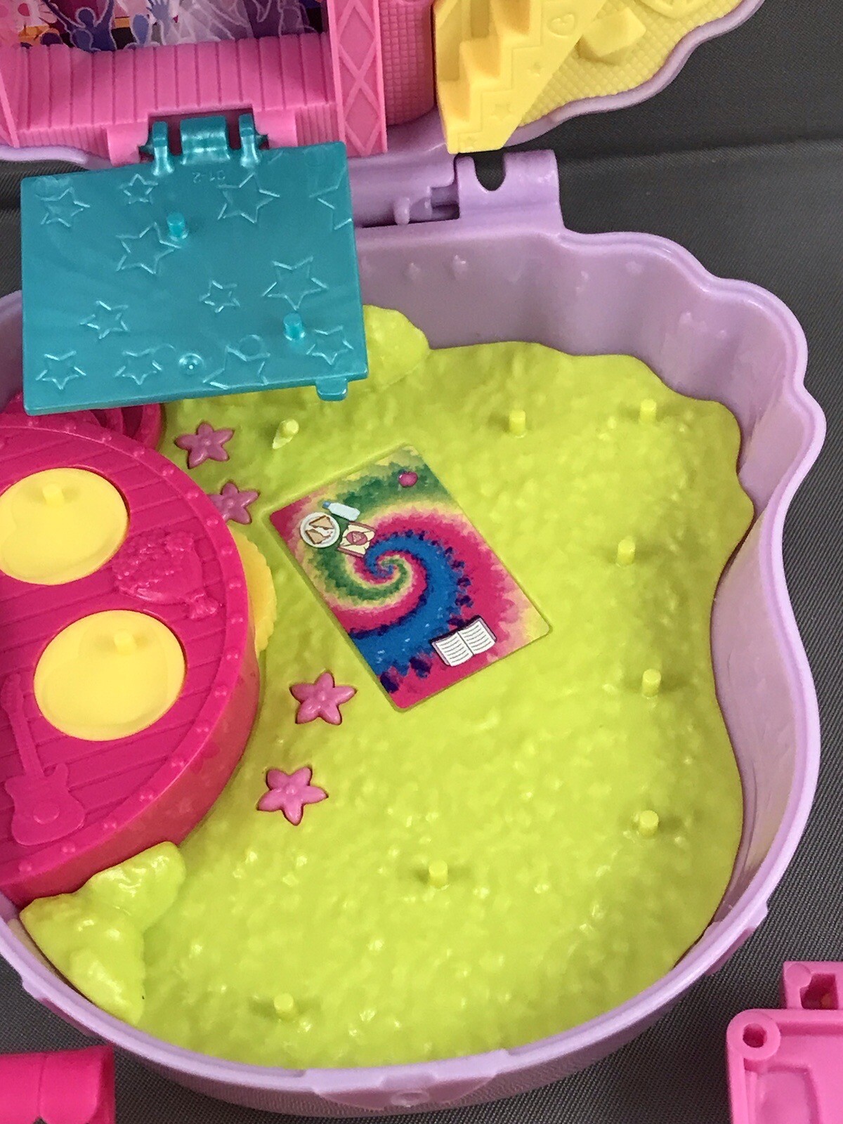 Polly Pocket Mini Toys Camp Adventure Liama Compact Playset