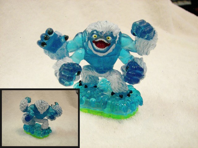 Skylanders Adventure Spyros. Empire Ice Figures Blue guy New Loose 3x2