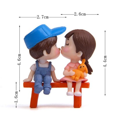 2pcs Valentines Day Gift Girlfriend Boyfriend Lovers Couple Kiss Resin Doll GiRH