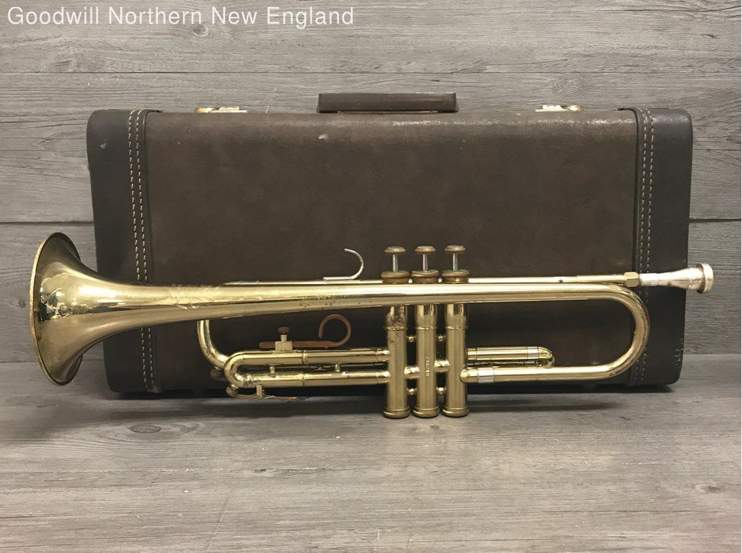 Vintage Ambassador Olds Trumpet & Case Musical Instrument Bundle Parts