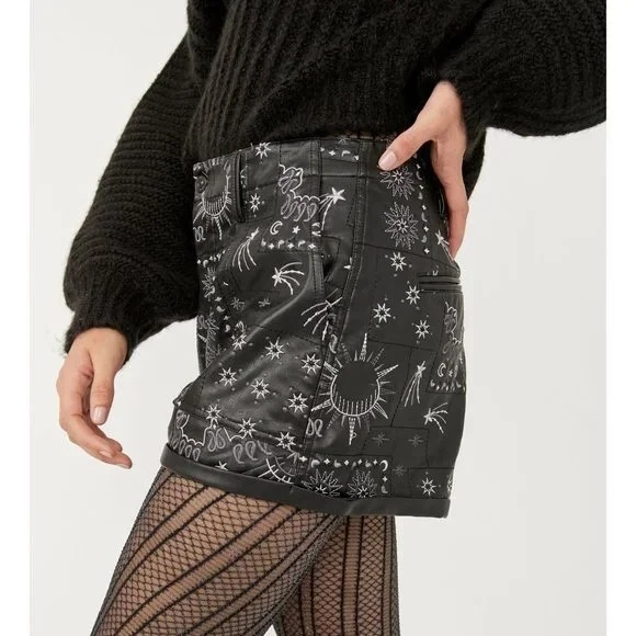 Pantalones cortos Free People imitación cuero Raise The Stakes talla 0 $128 etiqueta de precio etiquetas nuevas Foto 3 de 4