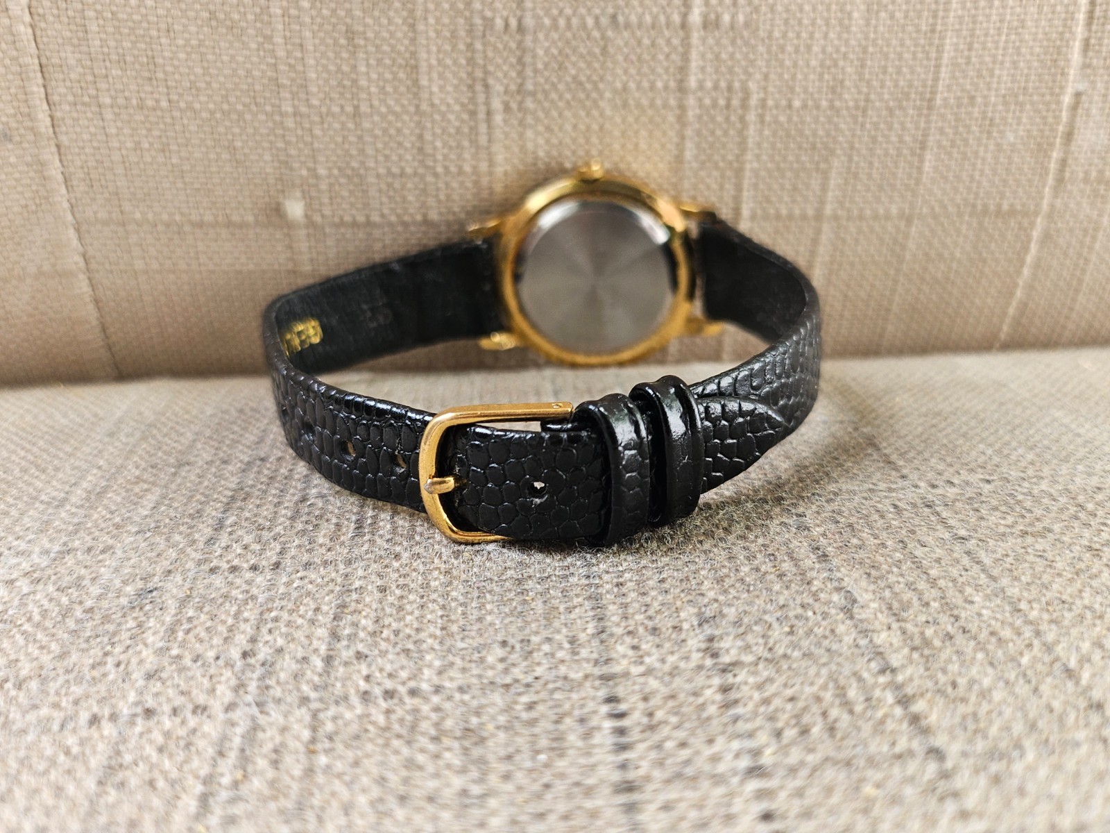 Vintage Koji Women Wristwatch Gold Tone Case Blac… - image 7
