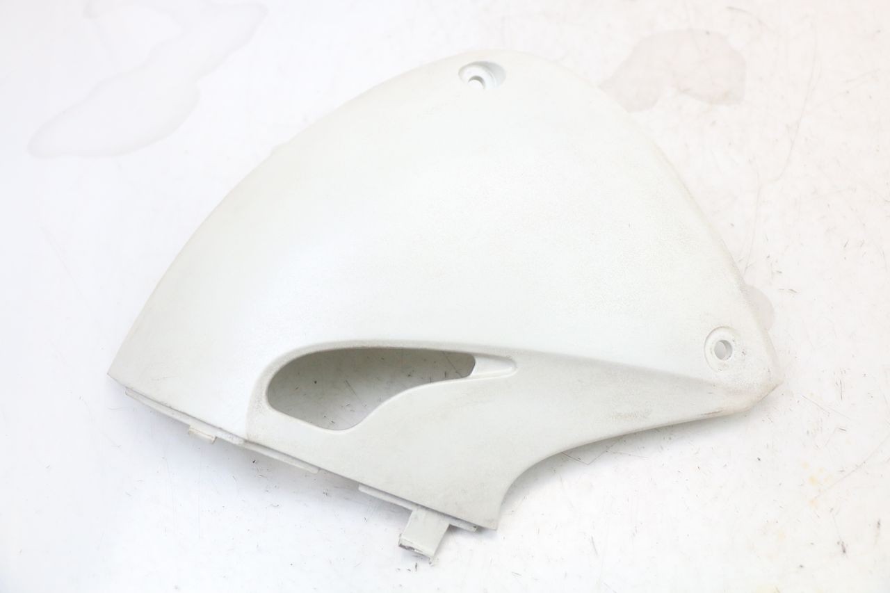 TAPA BAJO ASIENTO IZQUIERDA - HONDA NES AROBASE 125 (2000 - 2003)
