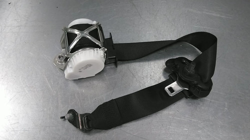 SICHERHEITSGURT LINKS VORNE BMW 3 serie (F30) 2015 72117243307 / 7243307