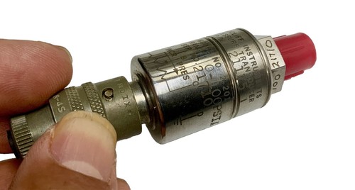 Four Pressure Transducer EDCLIFF 2-201 , 2-222 , 2-54 & SERVONIC P/N 2071-0314 - Picture 10 of 13