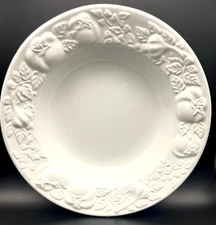 Over & Back White Embossed Rim Centerpiece Bowl 13.5” Raised Tomatoes Italy NICE