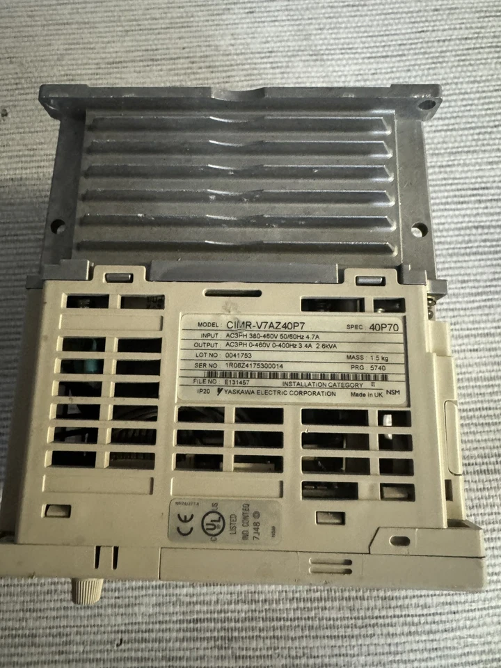 omron CIMR-V7AZ40P7 Inverter Frequenzumrichter - Bild 3 von 3