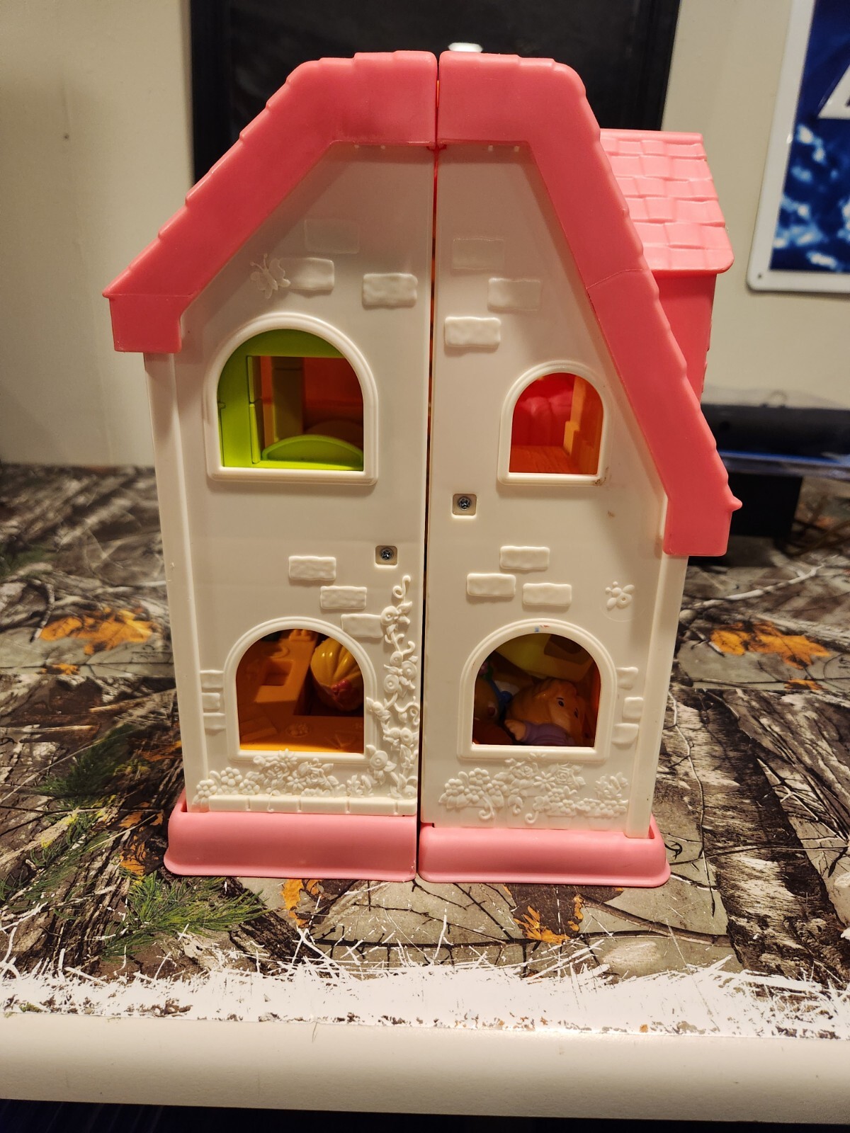 Picture 4 of 14