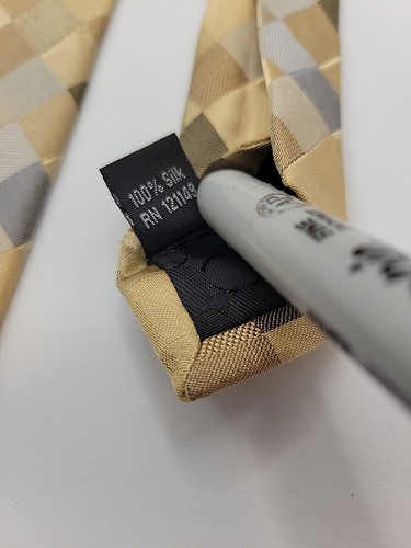 Kenneth Cole Tie Tan & Grey Squares Geometric Necktie 59" x 3.5" 100% Silk - Picture 11 of 11