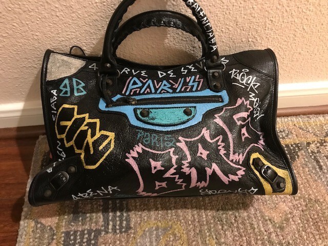 J*J様 BALENCIAGA limited graffiti leather J*J様 BALENCIAGA limited graffiti leather - メルカリ