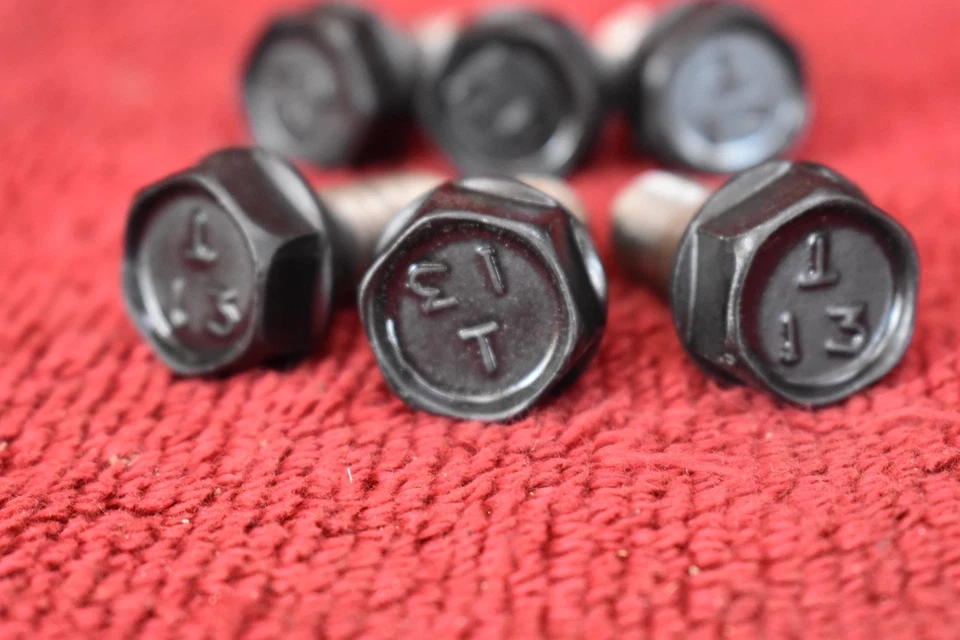 Juego de 6 pernos de volante Datsun 240Z 260Z 280Z OEM usados Foto 2 de 4