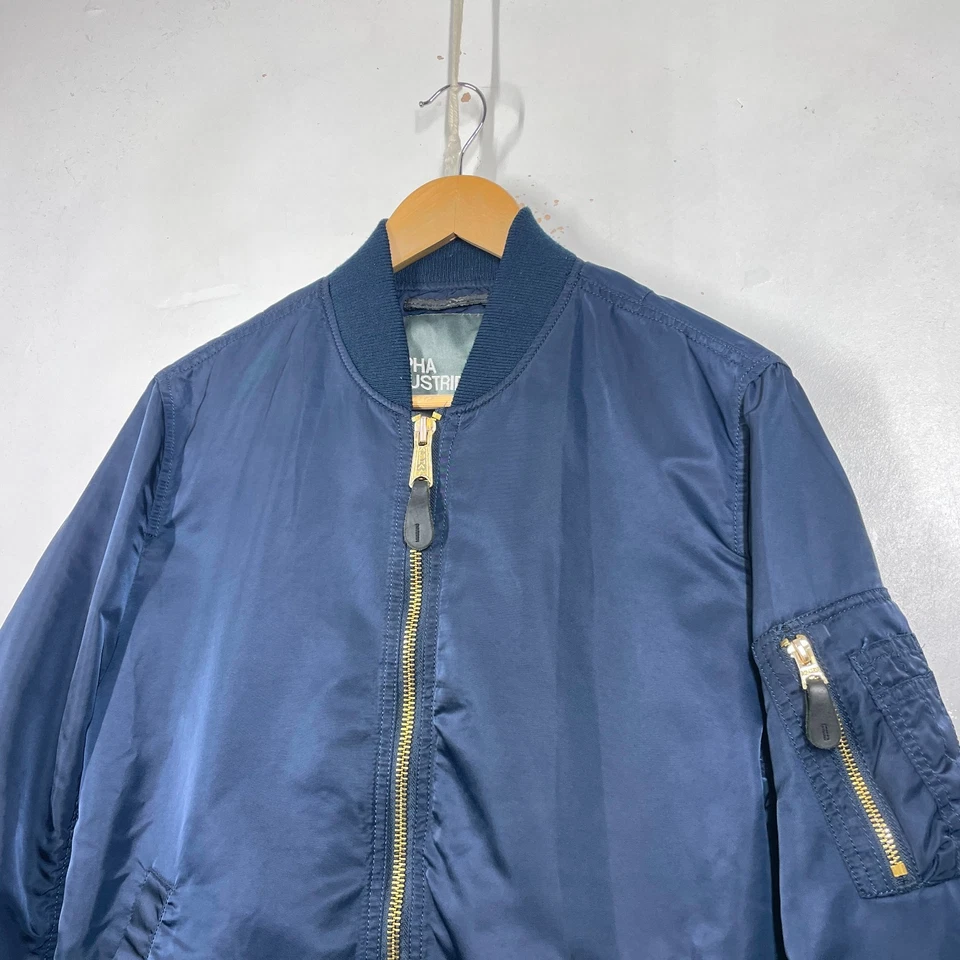 Alpha Industries MA-1, photo 2 of 5