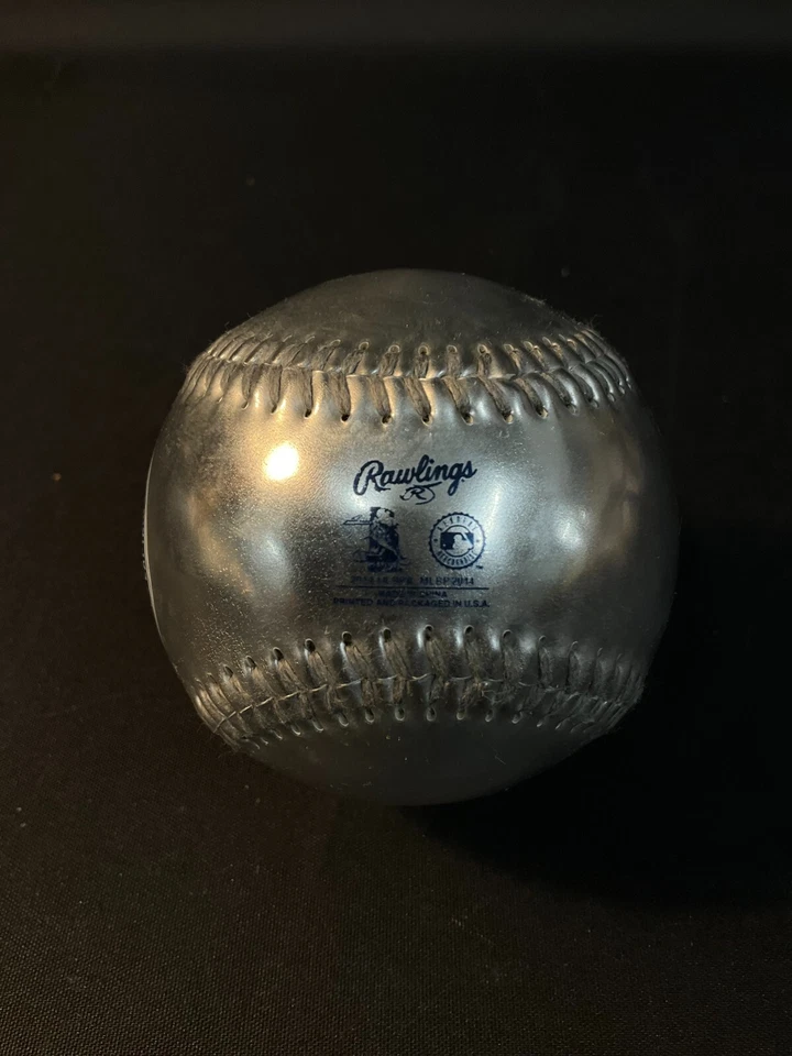 NY Yankees Derek Jeter Capitán Rawlings Plata Recuerdo Béisbol Coleccionable NUEVO Foto 4 de 4