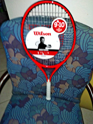 Wilson Roger Federer 25'' Junior Tennis Racquet solid Red 3 7/8 Grip - Ages 9-10