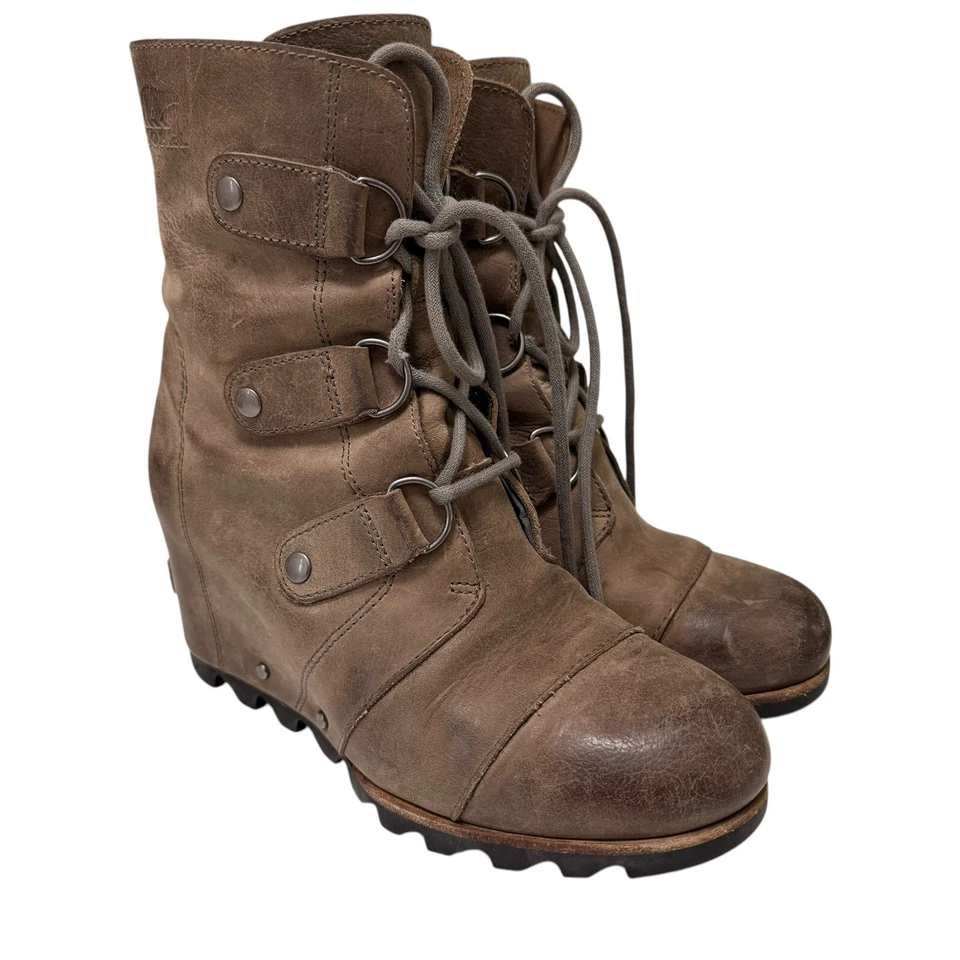 Bota Sorel Joan of Arctic cuña media con cordones gris niebla oscuro topo para mujer 7,5 Foto 3 de 4