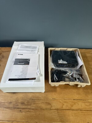 D-Link Wireless N Heimrouter - DIR-615 Brandneu